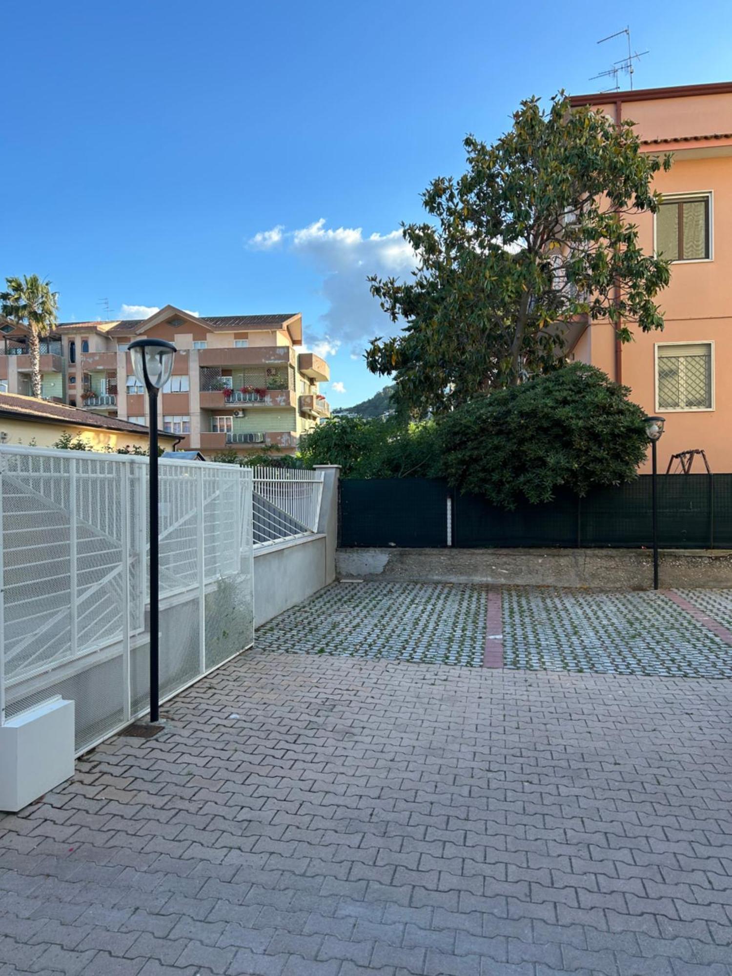 Appartamento Zona Residenziale, Due Passi Dal Mare 佩斯卡拉 外观 照片
